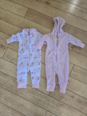 NWOT Hudson Baby Soft Pink Hooded One-Piece Romper -  Zip Front